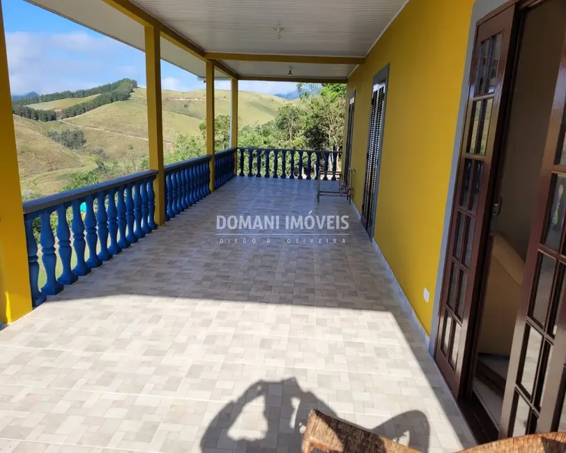 Foto 2 de Casa com 4 quartos à venda, 200m2 em Pindamonhangaba - SP