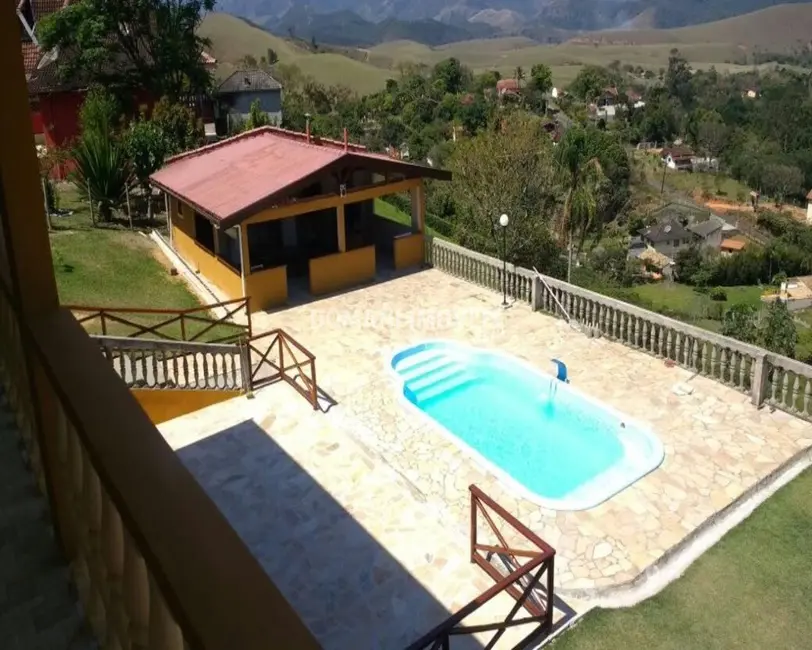 Foto 5 de Casa com 4 quartos à venda, 200m2 em Pindamonhangaba - SP