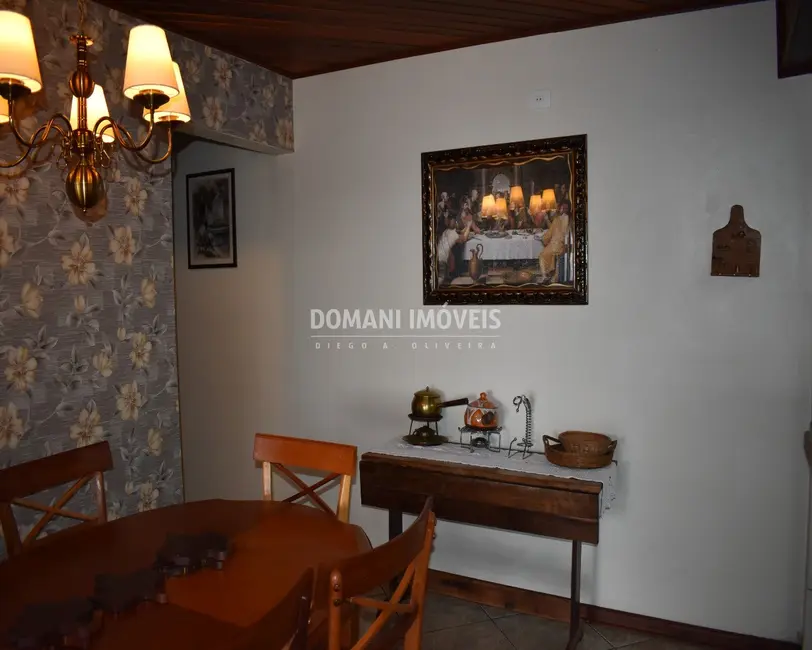 Foto 9 de Casa com 3 quartos à venda, 160m2 em Campos Do Jordao - SP