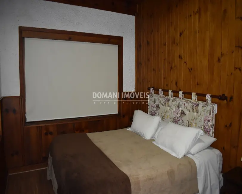 Foto 5 de Casa com 4 quartos à venda, 165m2 em Campos Do Jordao - SP