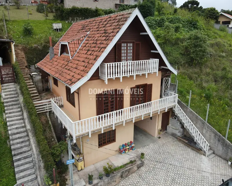 Foto 4 de Casa com 4 quartos à venda, 168m2 em Campos Do Jordao - SP