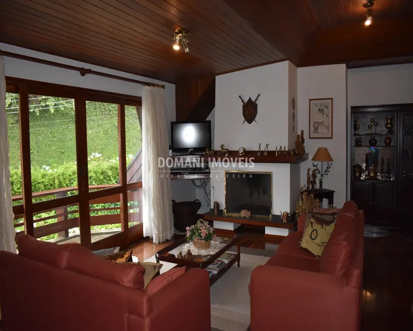 Foto 7 de Apartamento com 3 quartos à venda, 147m2 em Campos Do Jordao - SP