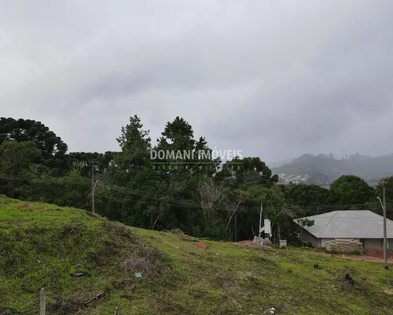 Foto 2 de Terreno / Lote à venda, 1050m2 em Campos Do Jordao - SP