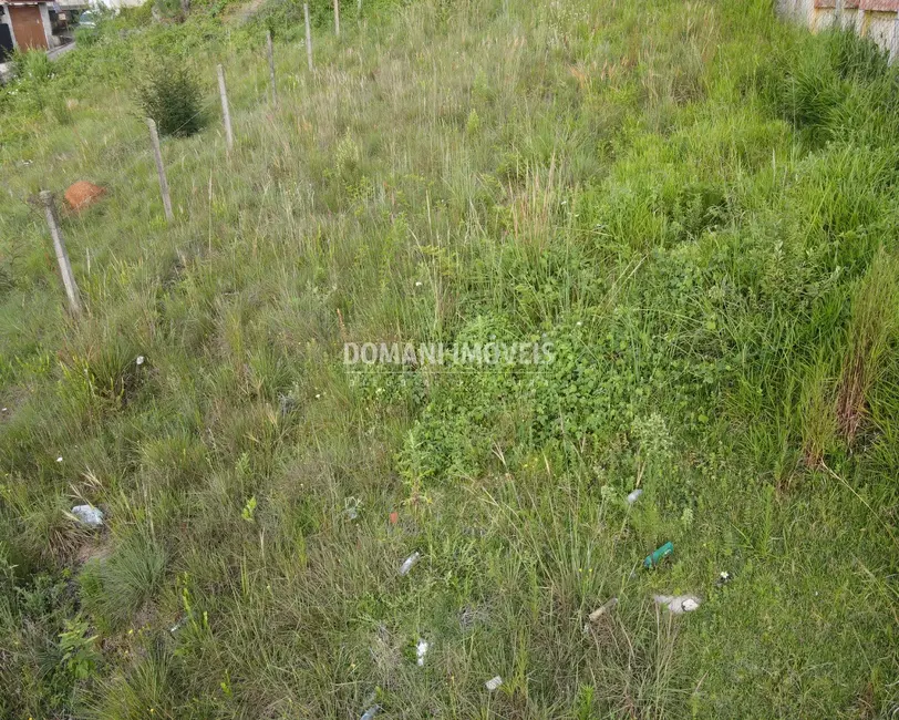 Foto 3 de Terreno / Lote à venda, 320m2 em Campos Do Jordao - SP