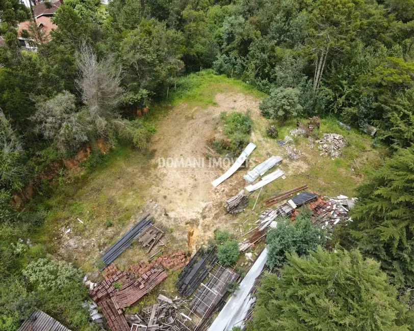 Foto 1 de Terreno / Lote à venda, 4450m2 em Campos Do Jordao - SP