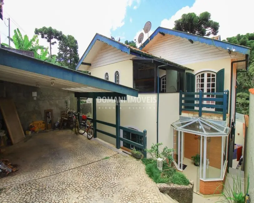Foto 1 de Casa com 3 quartos à venda e para alugar, 200m2 em Campos Do Jordao - SP