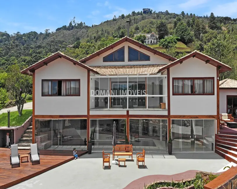 Foto 2 de Casa com 4 quartos à venda, 910m2 em Campos Do Jordao - SP