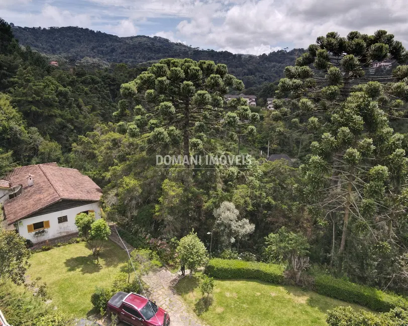 Casa com 3 quartos à venda, 140m2 em Campos Do Jordao - SP - imagem 2 Foto 2 de Casa com 3 quartos à venda, 140m2 em Campos Do Jordao - SP