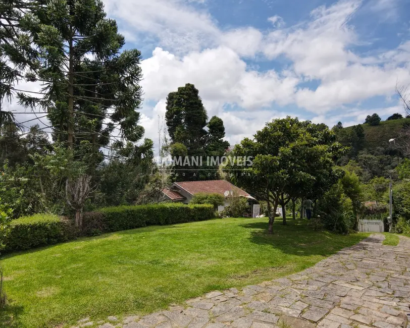 Casa com 3 quartos à venda, 140m2 em Campos Do Jordao - SP - imagem 3 Foto 3 de Casa com 3 quartos à venda, 140m2 em Campos Do Jordao - SP