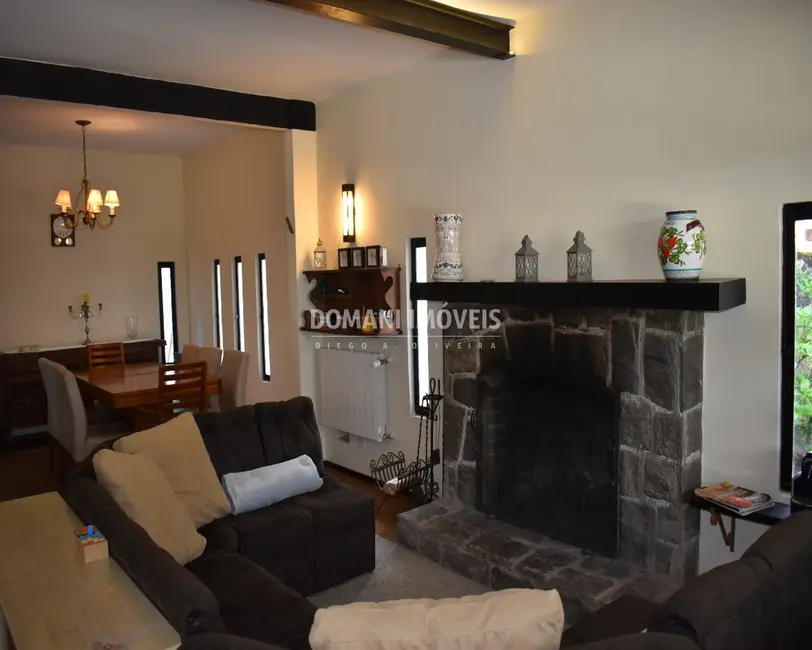 Foto 9 de Casa com 5 quartos à venda, 122m2 em Campos Do Jordao - SP