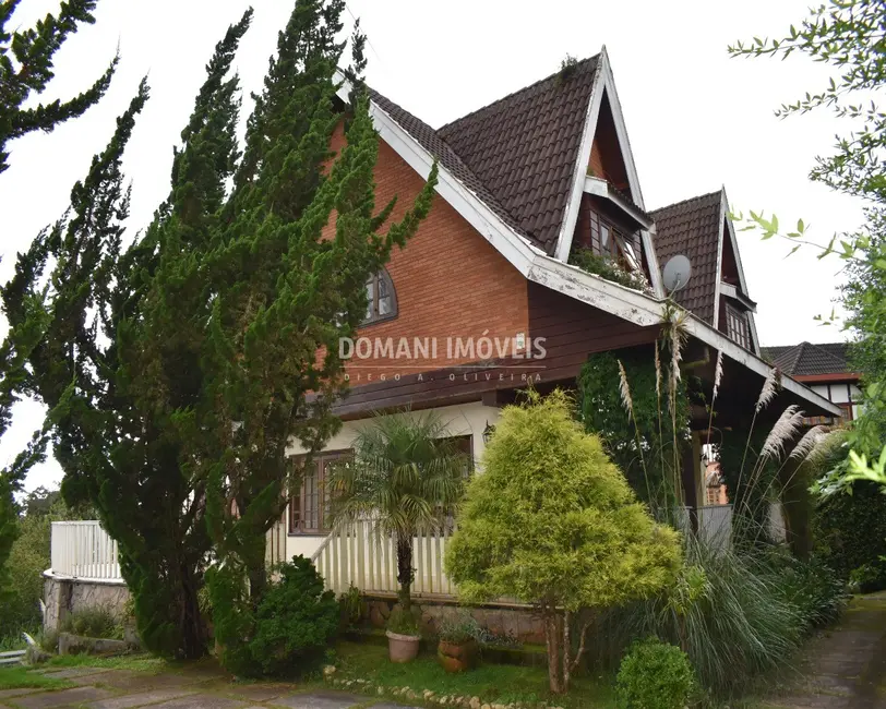 Foto 4 de Casa com 4 quartos à venda, 425m2 em Campos Do Jordao - SP