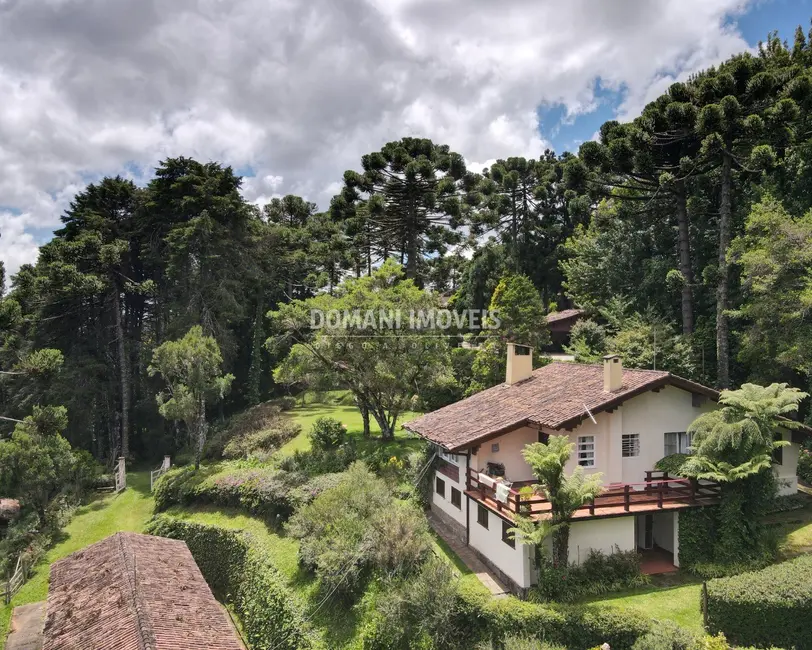 Foto 1 de Sítio / Rancho com 3 quartos à venda, 950m2 em Campos Do Jordao - SP