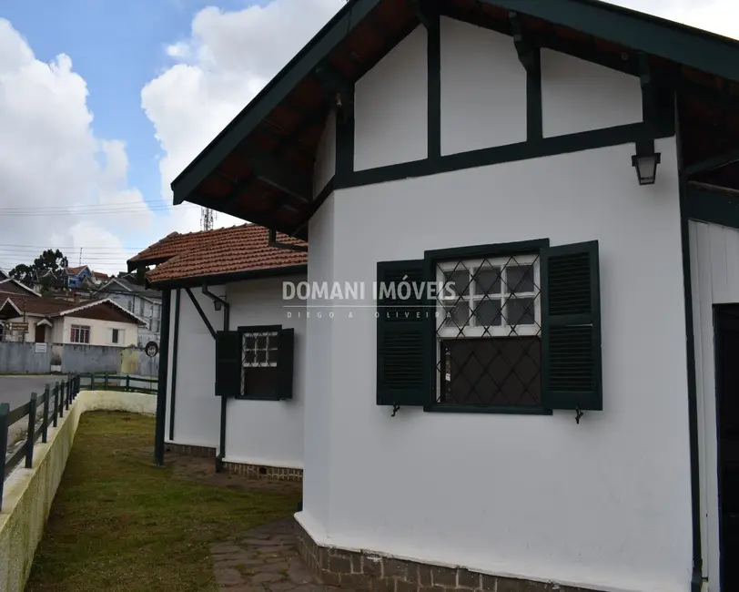 Foto 2 de Casa com 2 quartos à venda, 94m2 em Campos Do Jordao - SP