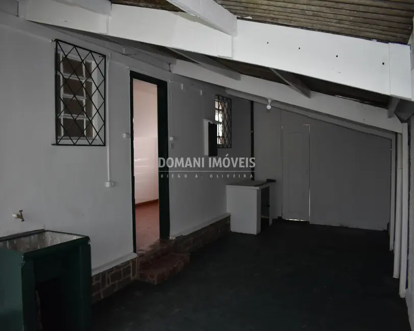 Foto 5 de Casa com 2 quartos à venda, 94m2 em Campos Do Jordao - SP