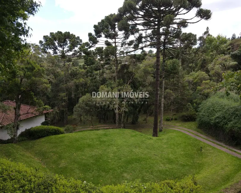 Casa com 4 quartos à venda, 740m2 em Campos Do Jordao - SP - imagem 8 Foto 8 de Casa com 4 quartos à venda, 740m2 em Campos Do Jordao - SP