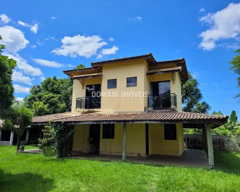 Foto 2 de Casa com 3 quartos à venda, 205m2 em Pindamonhangaba - SP