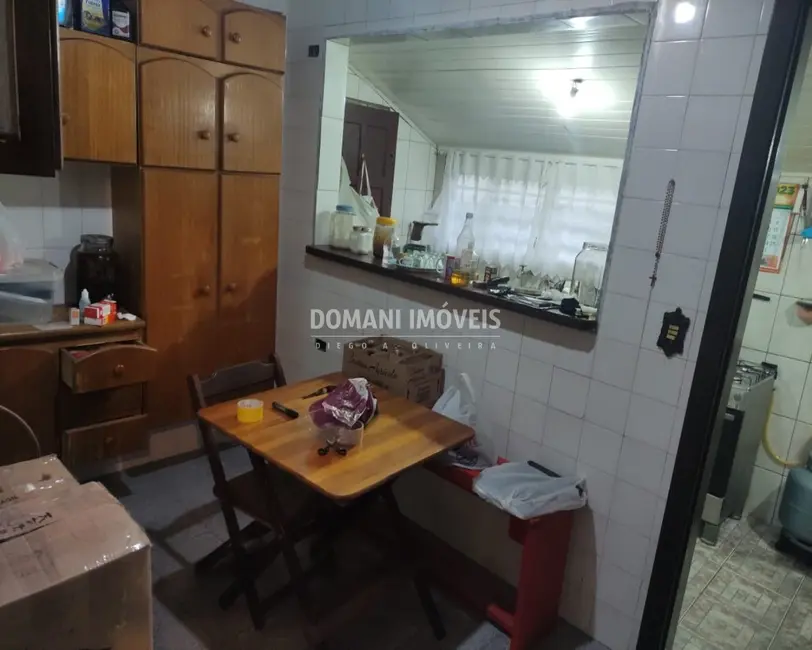 Foto 3 de Casa com 3 quartos à venda, 185m2 em Campos Do Jordao - SP