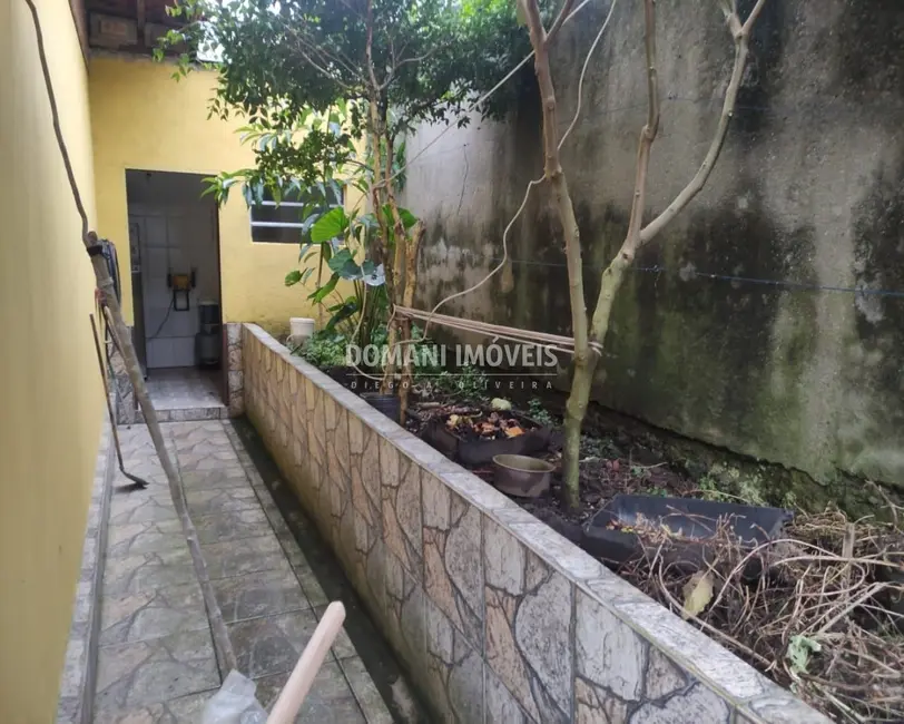 Foto 9 de Casa com 3 quartos à venda, 185m2 em Campos Do Jordao - SP