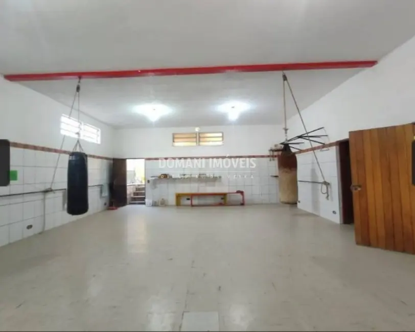 Foto 8 de Casa com 3 quartos à venda, 185m2 em Campos Do Jordao - SP