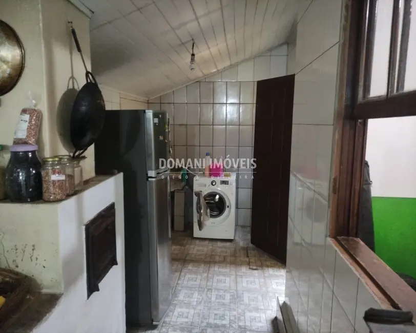 Foto 6 de Casa com 3 quartos à venda, 185m2 em Campos Do Jordao - SP