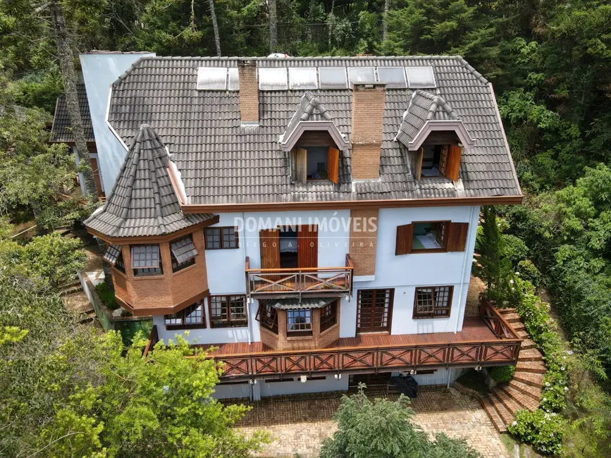 Foto 1 de Casa com 10 quartos à venda, 500m2 em Campos Do Jordao - SP