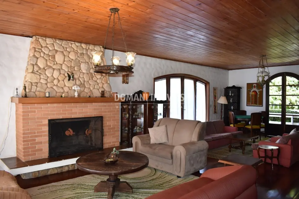 Foto 8 de Casa com 4 quartos à venda, 560m2 em Campos Do Jordao - SP