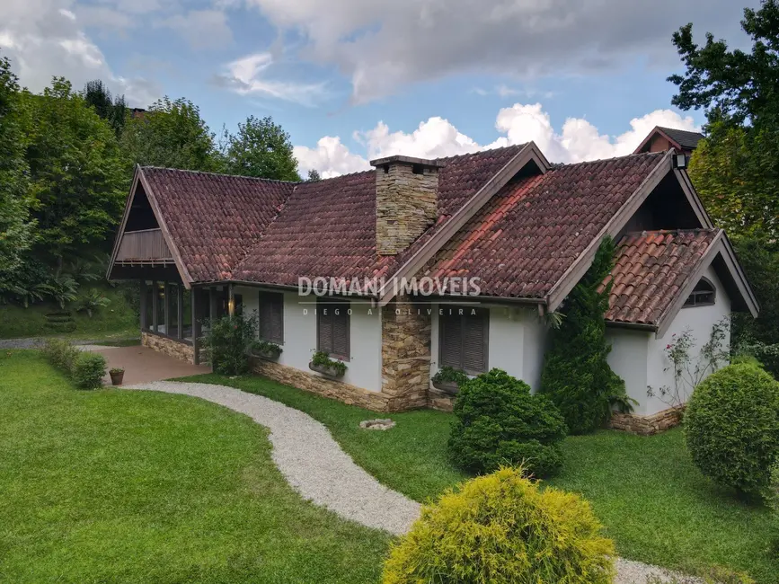 Foto 7 de Casa com 6 quartos à venda, 445m2 em Campos Do Jordao - SP