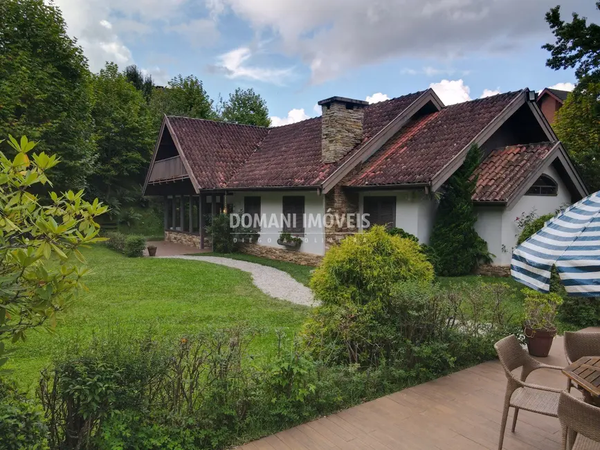 Foto 2 de Casa com 6 quartos à venda, 445m2 em Campos Do Jordao - SP