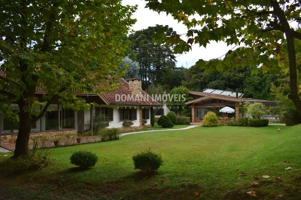 Foto 1 de Casa com 6 quartos à venda, 445m2 em Campos Do Jordao - SP