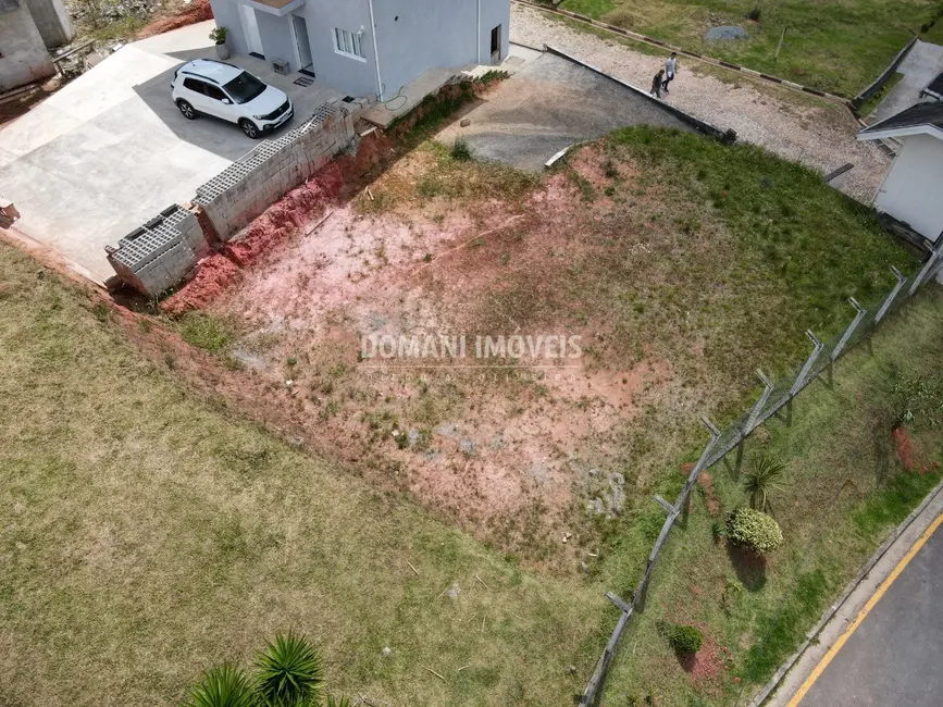 Foto 2 de Terreno / Lote à venda, 475m2 em Campos Do Jordao - SP