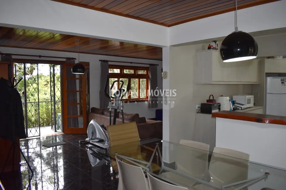 Foto 9 de Apartamento com 3 quartos à venda, 124m2 em Campos Do Jordao - SP