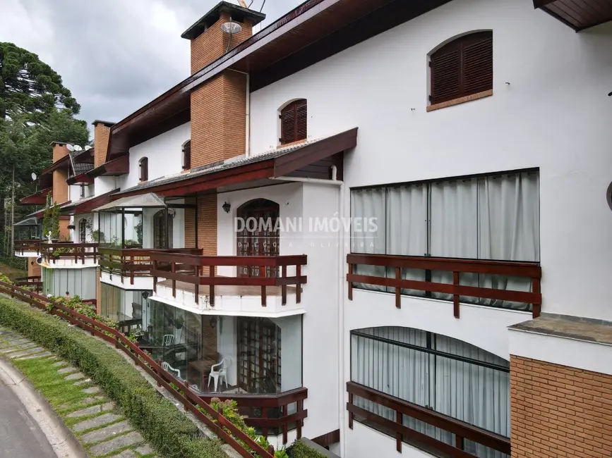 Apartamento com 4 quartos à venda, 178m2 em Campos Do Jordao - SP - imagem 5 Foto 5 de Apartamento com 4 quartos à venda, 178m2 em Campos Do Jordao - SP