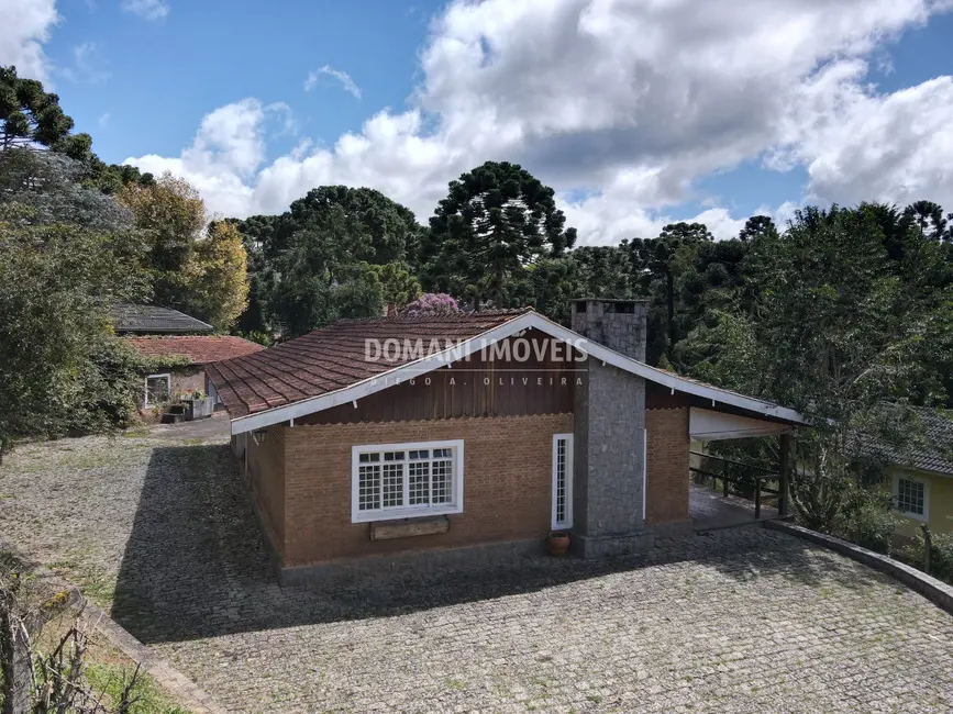 Foto 1 de Casa com 3 quartos para alugar, 212m2 em Campos Do Jordao - SP