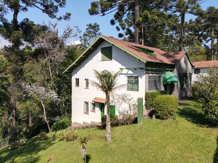 Foto 1 de Casa com 5 quartos à venda, 270m2 em Campos Do Jordao - SP