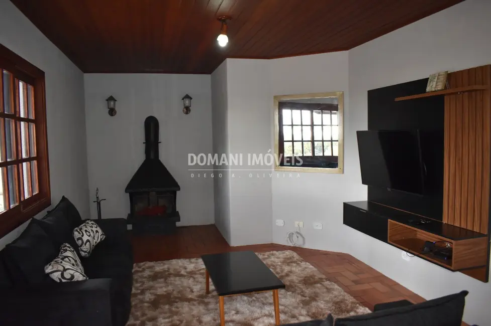 Foto 9 de Casa de Condomínio com 3 quartos à venda, 175m2 em Campos Do Jordao - SP