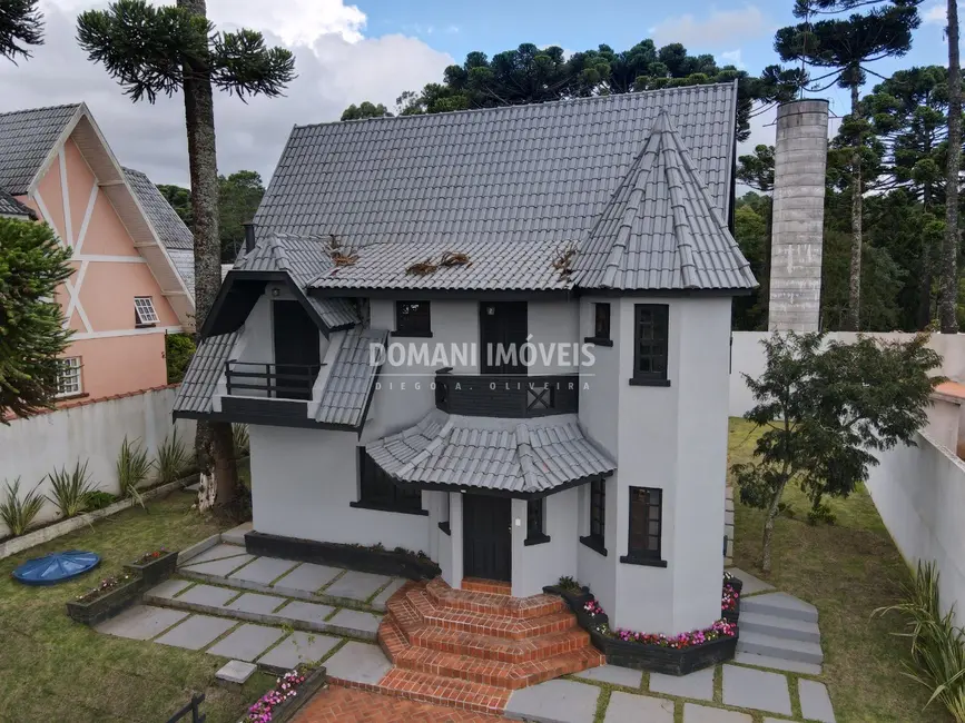 Foto 3 de Casa de Condomínio com 3 quartos à venda, 175m2 em Campos Do Jordao - SP