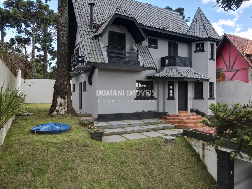 Foto 2 de Casa de Condomínio com 3 quartos à venda, 175m2 em Campos Do Jordao - SP