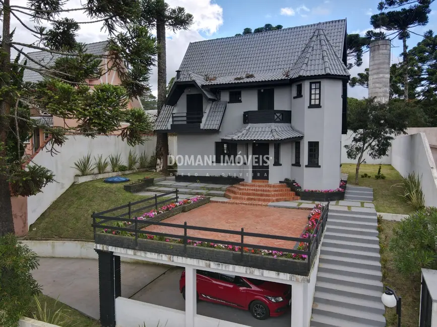Foto 5 de Casa de Condomínio com 3 quartos à venda, 175m2 em Campos Do Jordao - SP