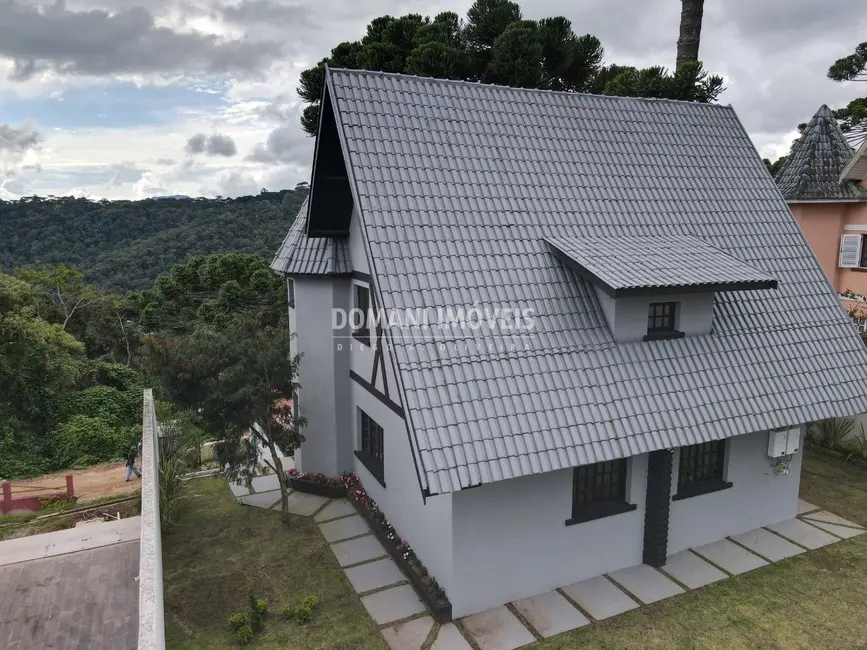 Foto 4 de Casa de Condomínio com 3 quartos à venda, 175m2 em Campos Do Jordao - SP