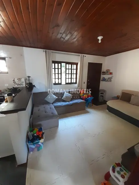 Foto 8 de Casa de Condomínio com 2 quartos à venda, 60m2 em Campos Do Jordao - SP