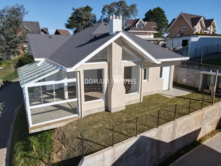 Foto 3 de Casa de Condomínio com 3 quartos à venda, 140m2 em Campos Do Jordao - SP