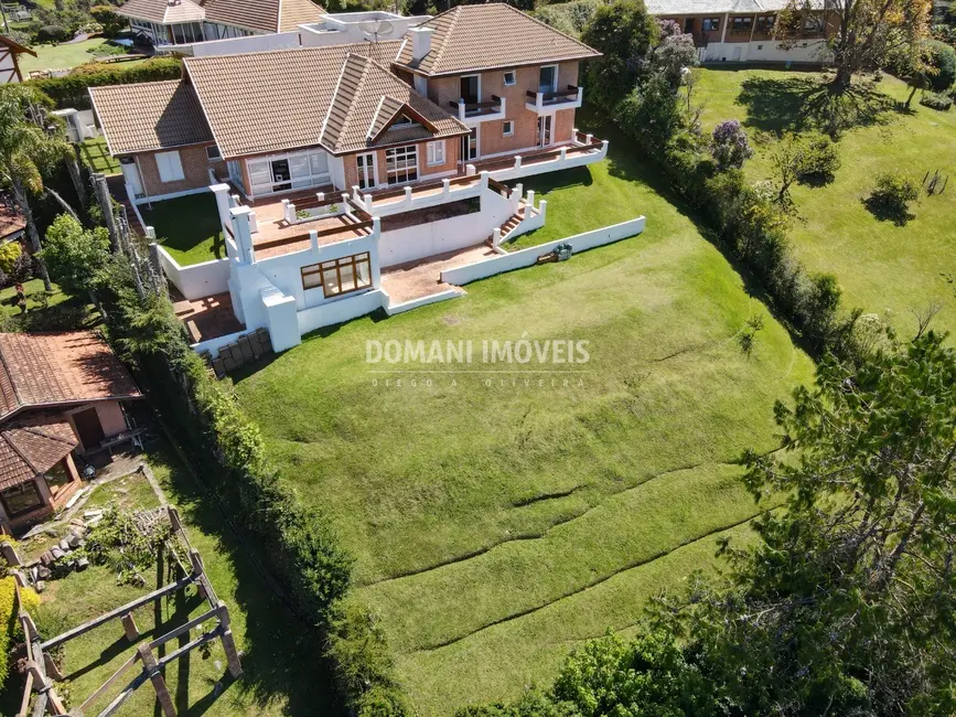 Foto 3 de Casa com 5 quartos à venda, 445m2 em Campos Do Jordao - SP