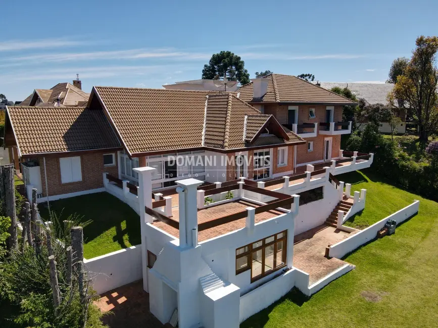 Foto 7 de Casa com 5 quartos à venda, 445m2 em Campos Do Jordao - SP