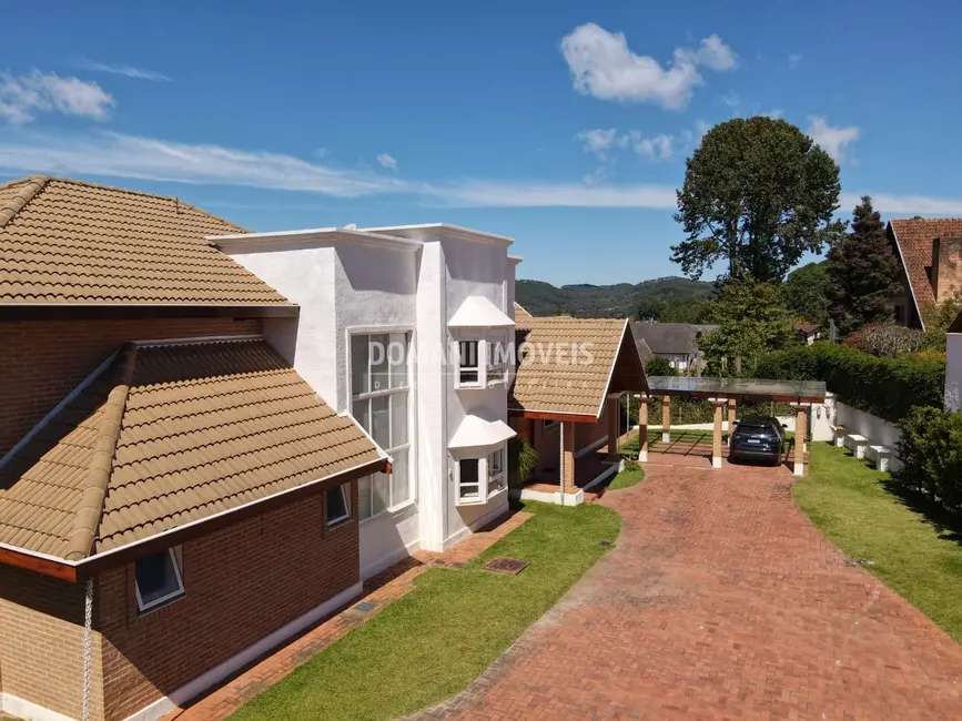 Foto 4 de Casa com 5 quartos à venda, 445m2 em Campos Do Jordao - SP
