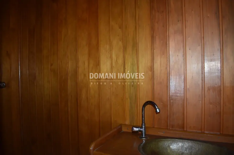 Casa com 3 quartos à venda, 215m2 em Campos Do Jordao - SP - imagem 9 Foto 9 de Casa com 3 quartos à venda, 215m2 em Campos Do Jordao - SP