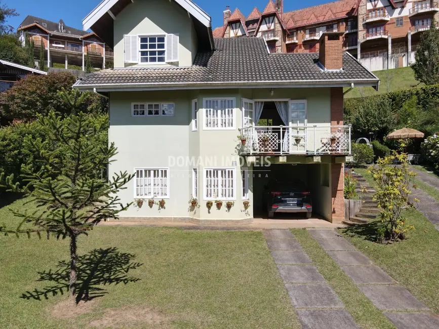 Foto 2 de Casa com 3 quartos à venda, 210m2 em Campos Do Jordao - SP