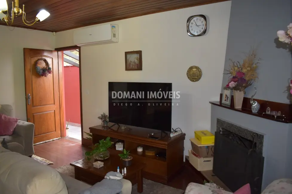 Foto 6 de Casa com 3 quartos à venda, 253m2 em Campos Do Jordao - SP