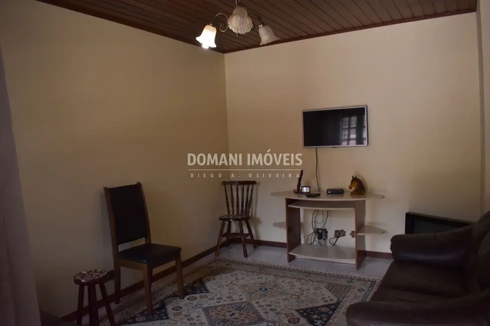 Foto 5 de Casa com 4 quartos à venda, 173m2 em Campos Do Jordao - SP