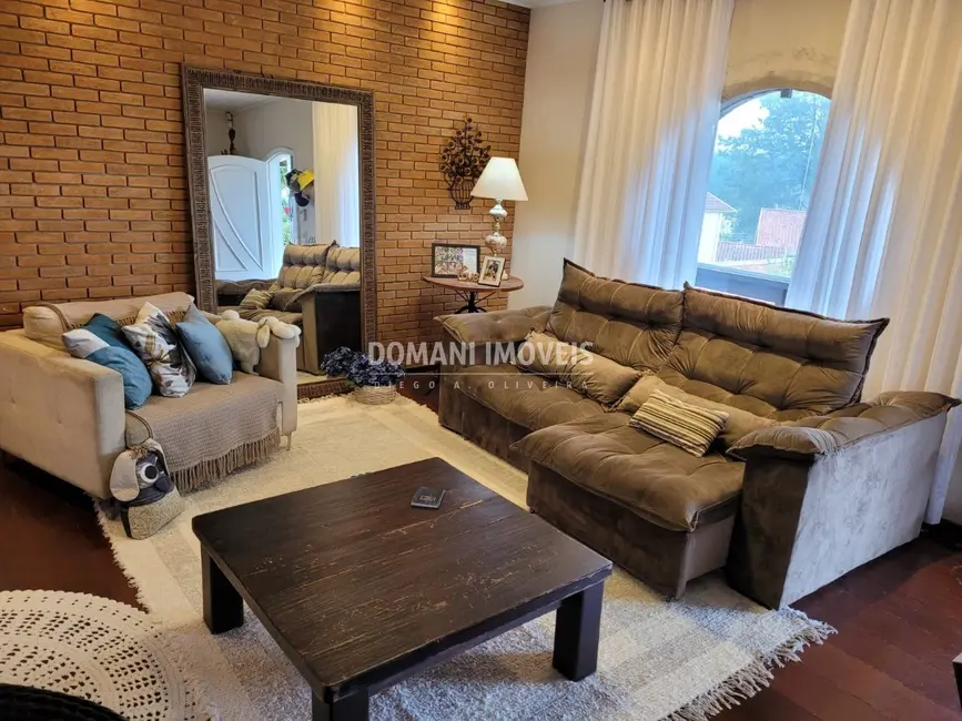 Foto 7 de Casa com 4 quartos à venda, 160m2 em Campos Do Jordao - SP