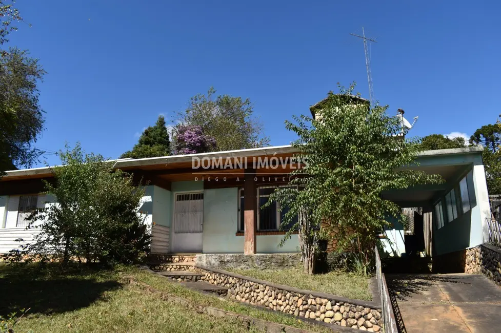 Foto 1 de Casa com 4 quartos à venda, 276m2 em Campos Do Jordao - SP